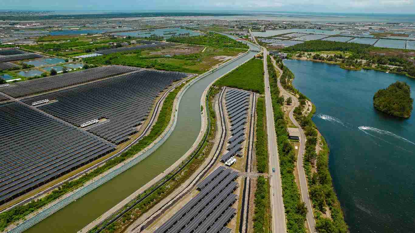 EBpay能源事业提供智慧能源管理、、太阳能监控管理、、、、全方位电厂建置及运维解决方案，，并拥有管理超过6000案场的经验